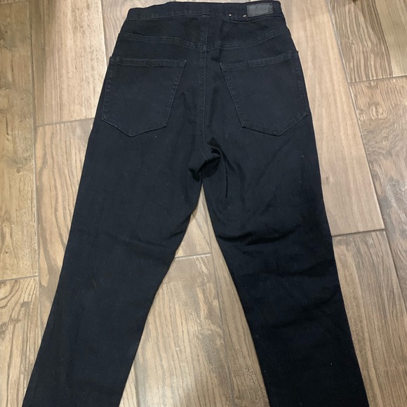 Jeans - Picture 3 of 4